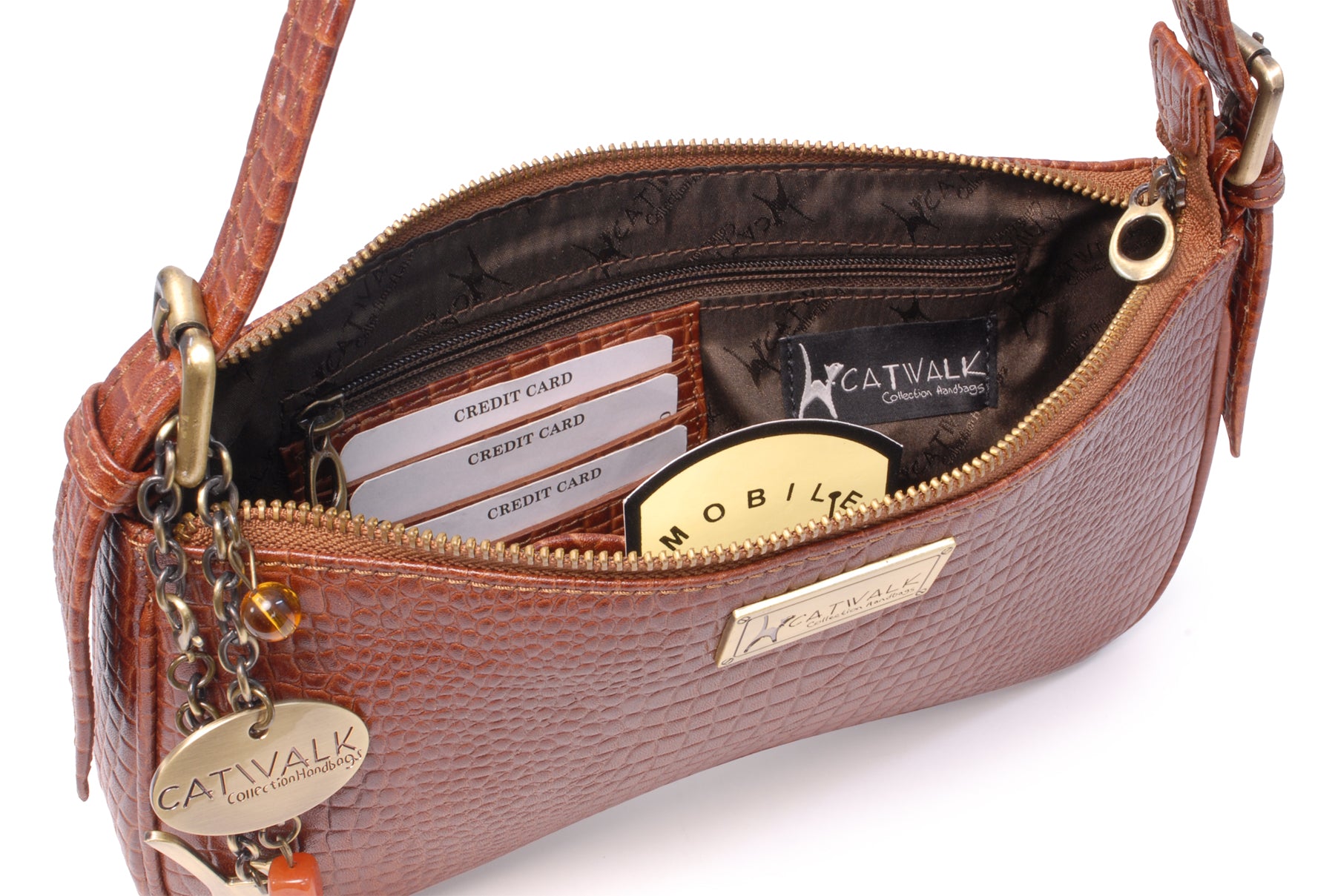 Celine Leather Shoulder Bag (SHG-28433) – LuxeDH